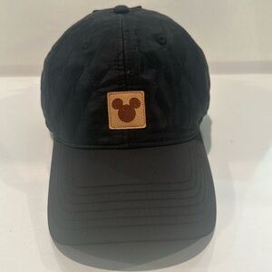 NWT Disney Mickey Mouse Black Quilted Cap with expandable back.